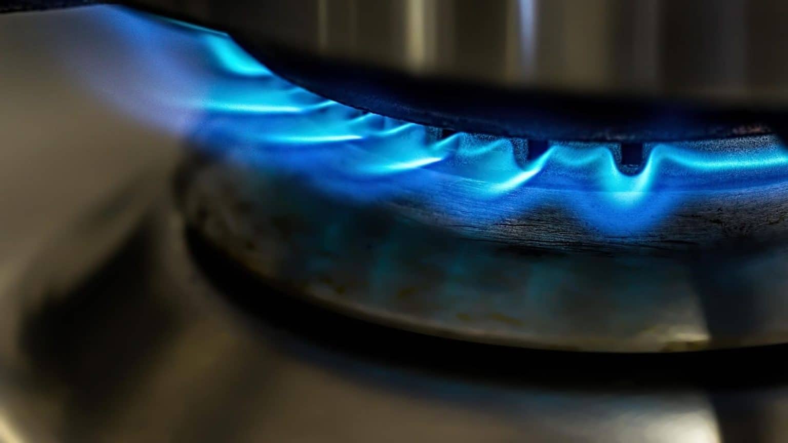 How to Use a Dutch Oven on a Stove Top OvenSpot