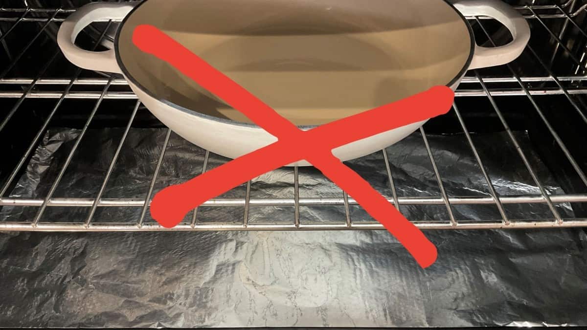 Can You Put Aluminum Foil in the Oven? OvenSpot