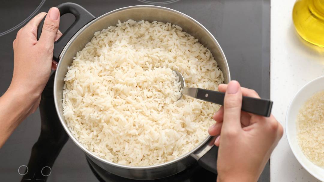 How Long Does Rice Take to Cook in a Rice Cooker?