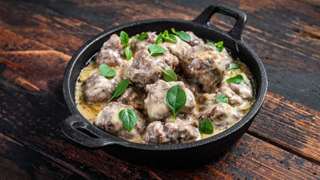 Sauteuse vs Dutch Oven What is the Difference OvenSpot