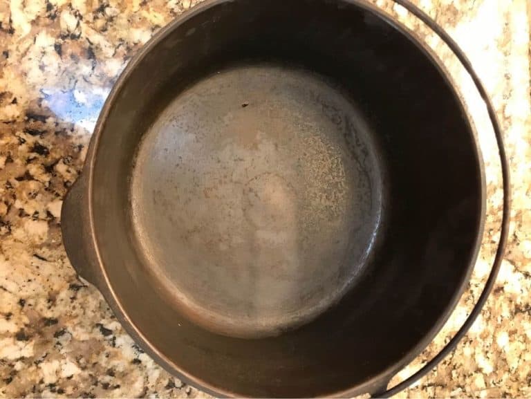 23 Advantages and Disadvantages of Cast Iron Cookware