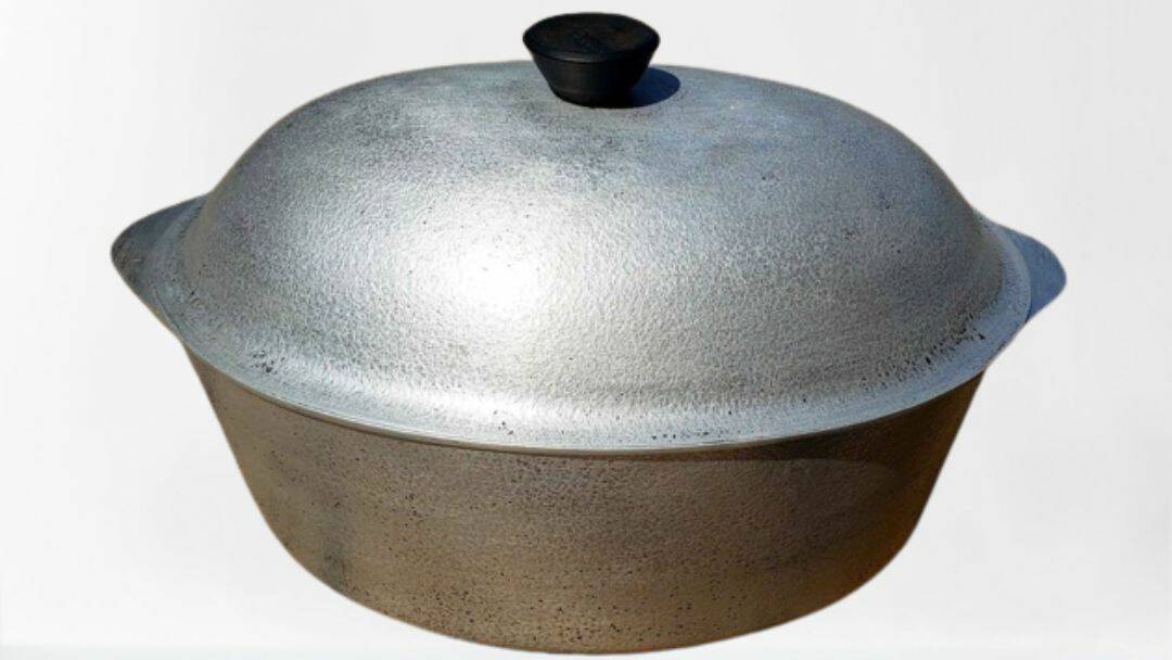 How Much Does a Dutch Oven Weigh?