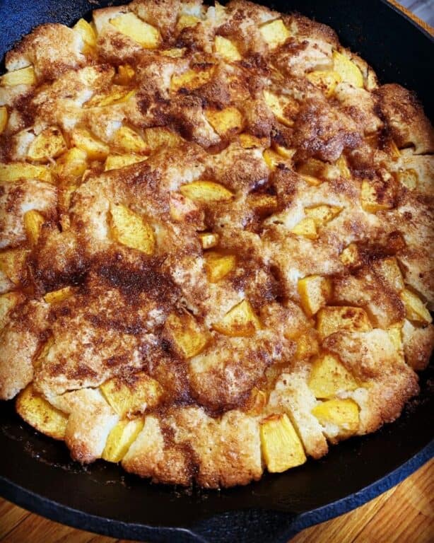 Easy Dutch Oven Peach Cobbler (Fresh or Canned Peaches)
