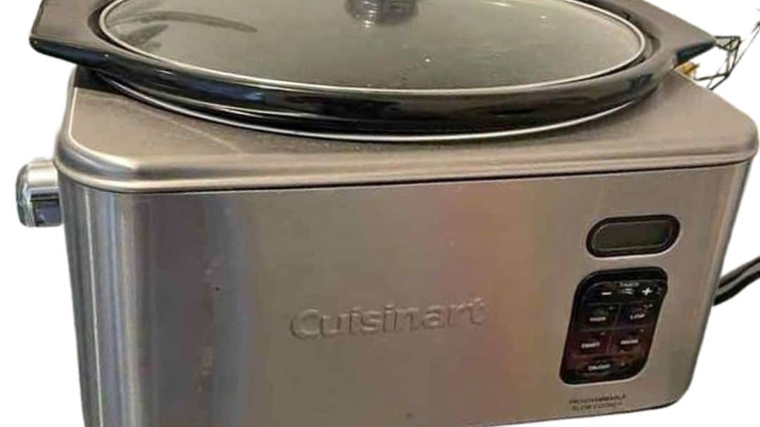 Slow Cookers With Timers (Best Features, Pros, and Cons)