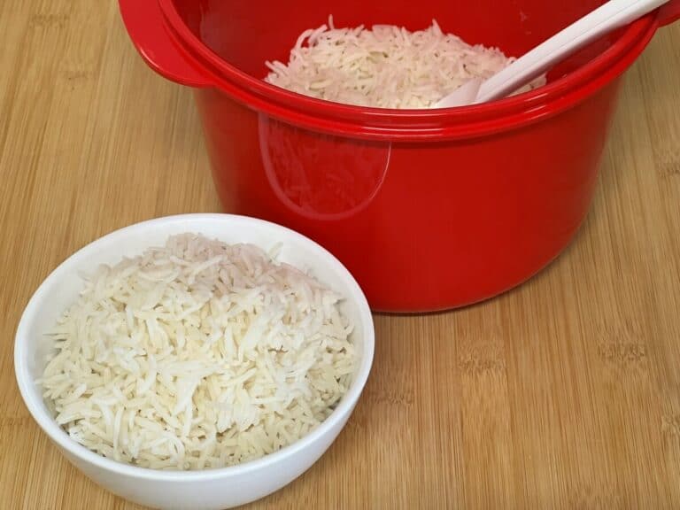 microwave-rice-cooker-vs-rice-cooker-which-is-best-for-you