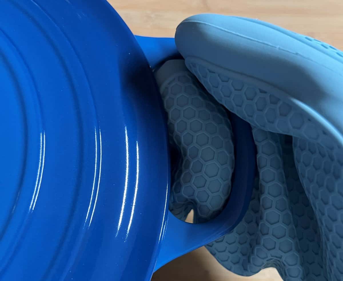 Best Oven Mitts for Cast Iron Cooking in 2024 OvenSpot