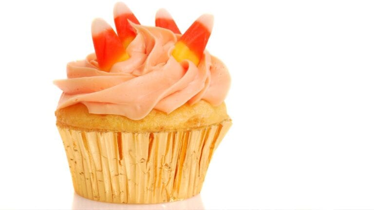 vanilla candy corn cupcakes