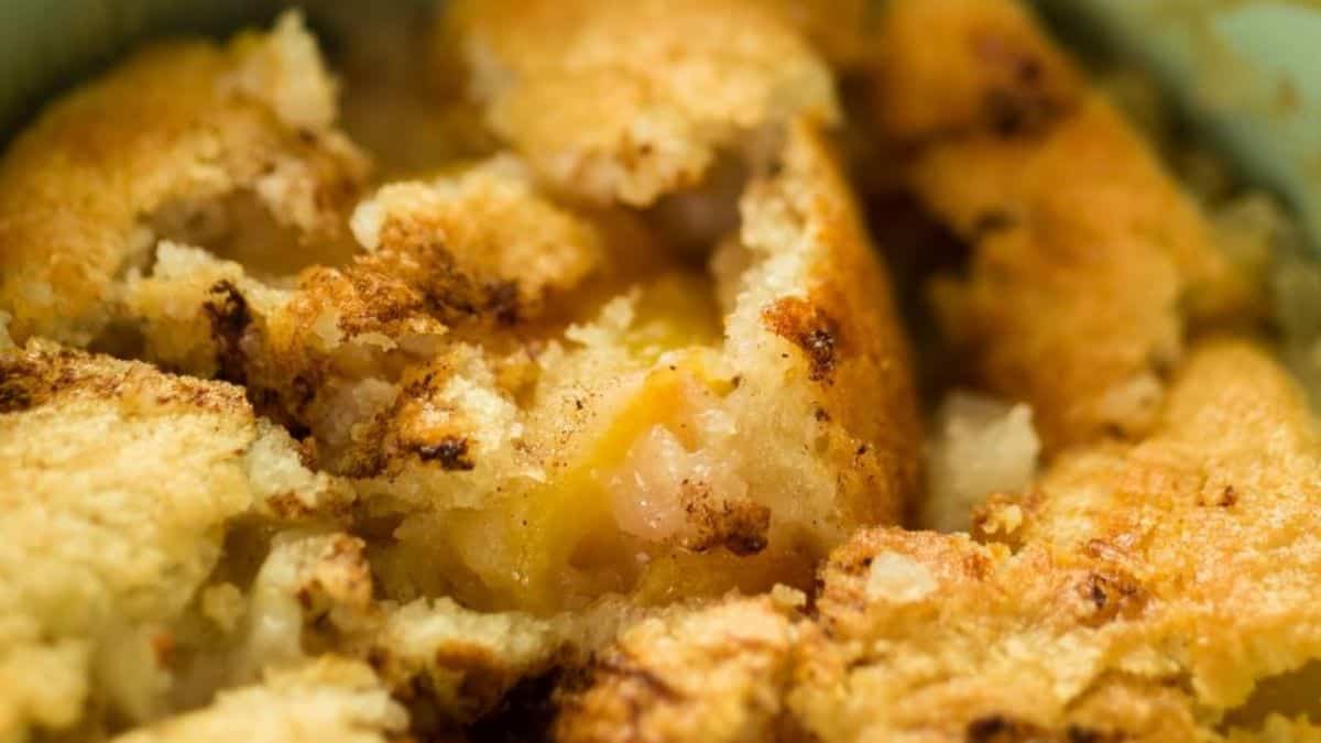 dutch oven peach cobbler