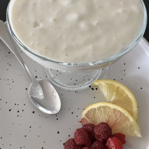 cheesecake mousse raspberries and lemon slices